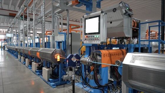 ซื้อ ความเร็ว 50 รอบ / นาที สายสกรู สายด้ายซิลิโคน extrusion ด้วยความเร็วสายสูงสุด 100m / นาทีและการปิดยางซิลิโคน online manufacture